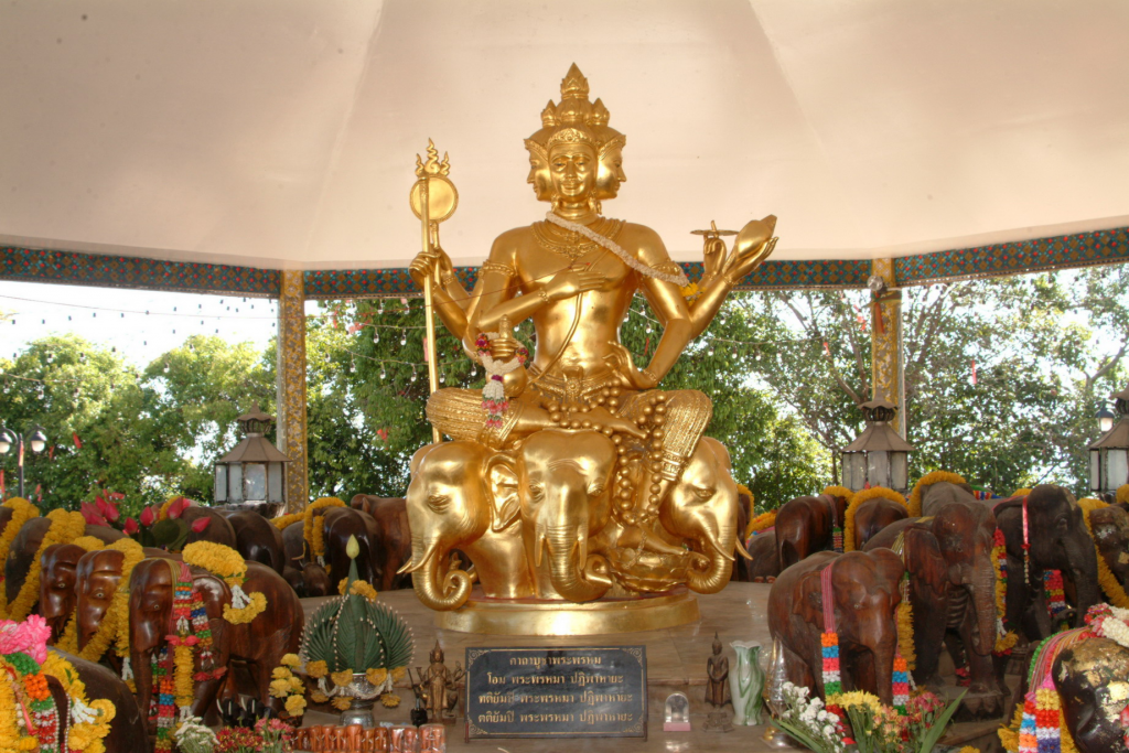 ศาลท้าวมหาพรหมบนเขาคอหงส์ หาดใหญ่