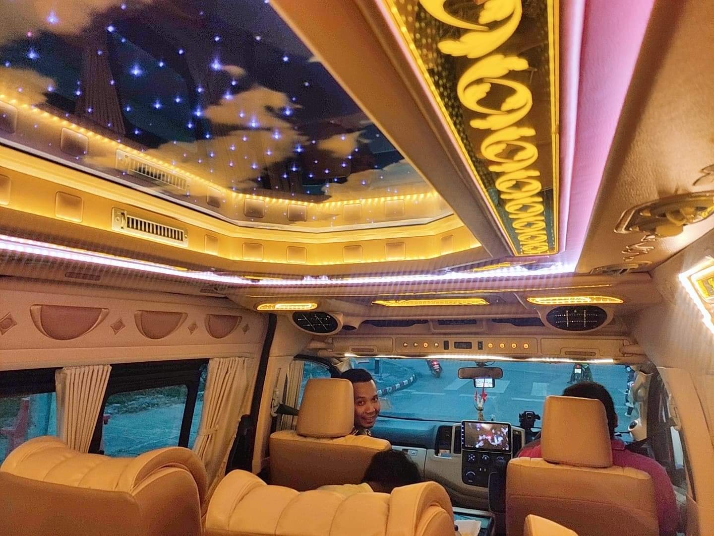 รถตู้ VIP Transport หาดใหญ่ สำหรับรับรองแขกและผู้บริหาร